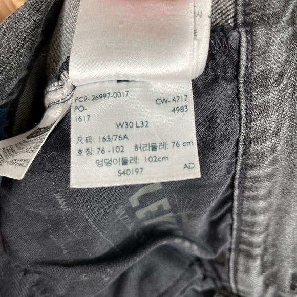 LEVI'S MEN'S 512 SLIM TAPER FIT SILVER HIGH SKINNY MID RISE JEANS W30/L32 - Picture 14 of 16